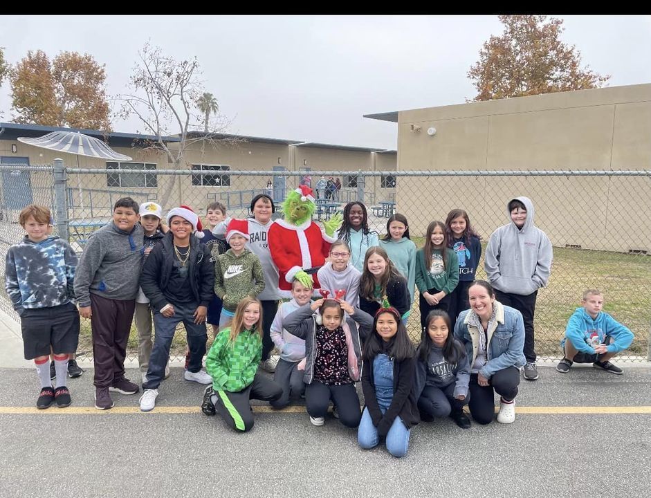 Grinch at Almondale