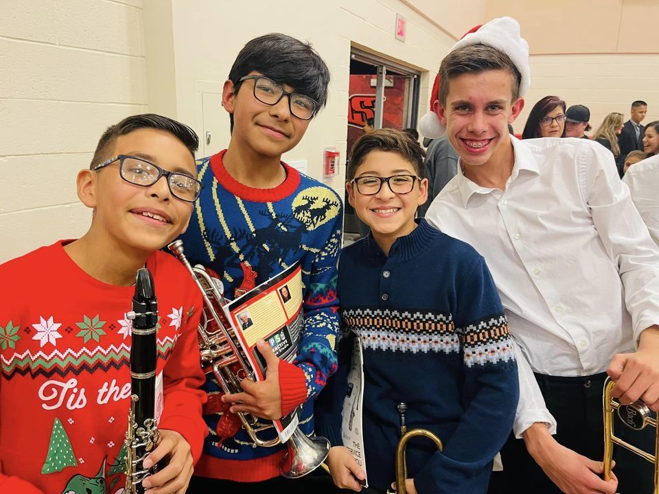 Freedom Middle School held its annual Christmas concert Thursday night. Students performed before a standing room only crowd! Excellent job Falcons! ❄️🎼🥁